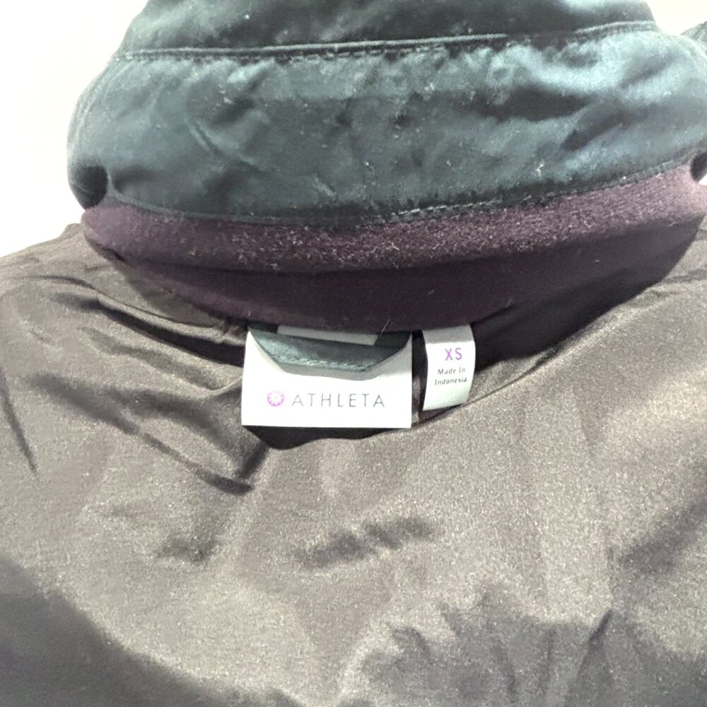 Athleta Green Down Women's Quilted Puffer Jacket Size XS - Picture 6 of 6